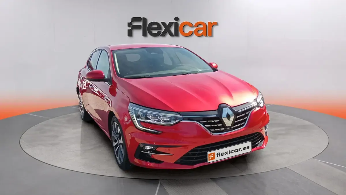 Usado Renault Mégane II Intens 115 CV (84 kW) 2021 Rojo Berlina
