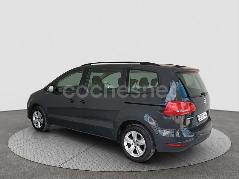 Usado VW Sharan Advance 140 CV (102 kW) 2014 Gris / plata Monovolumen