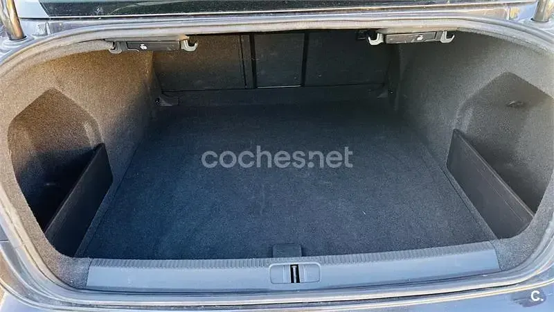 Usado VW Passat Edition 140 CV (102 kW) 2012 Marrón Berlina