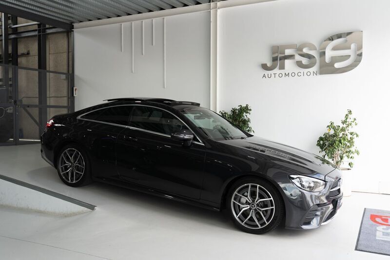 Varios colores Usado 2021 Mercedes E220 AMG Coupe | 41.900 € (Caro) - Imagen 1/4