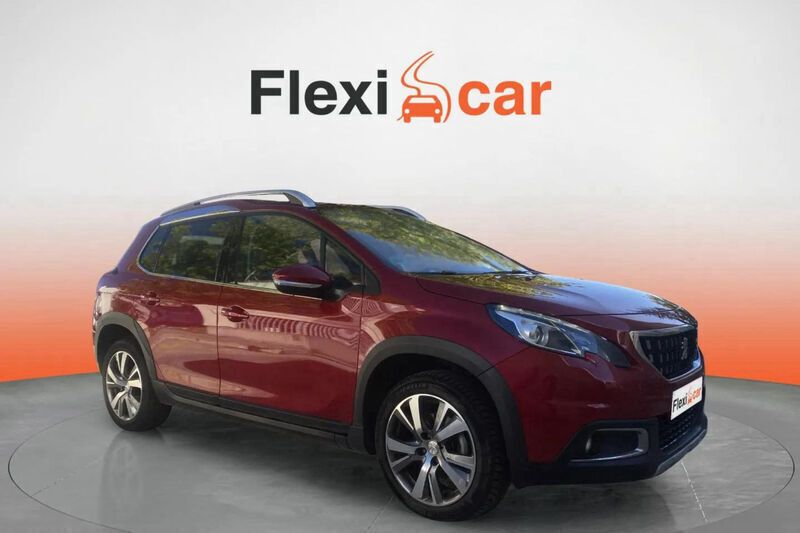 Usado Peugeot 2008 Allure 130 CV (95 kW) 2017 Rojo SUV