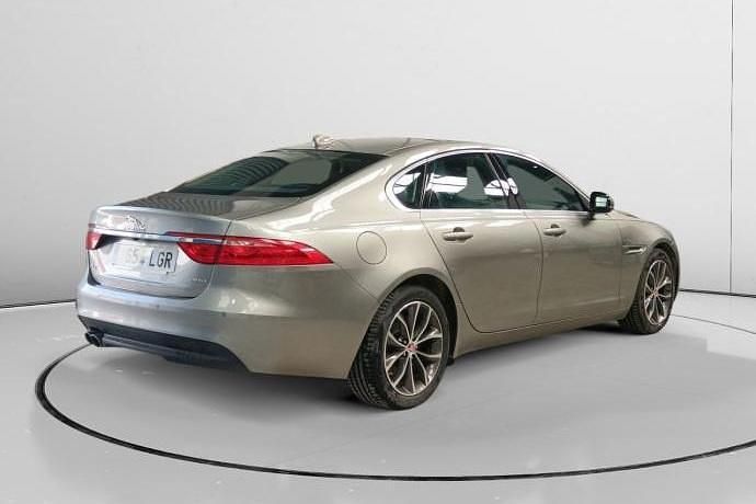 Usado Jaguar XF Prestige 180 CV (132 kW) 2020 Berlina