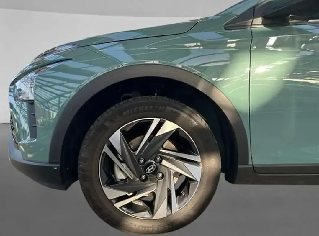 Usado Hyundai Bayon 101 CV (74 kW) 2025 Verde SUV