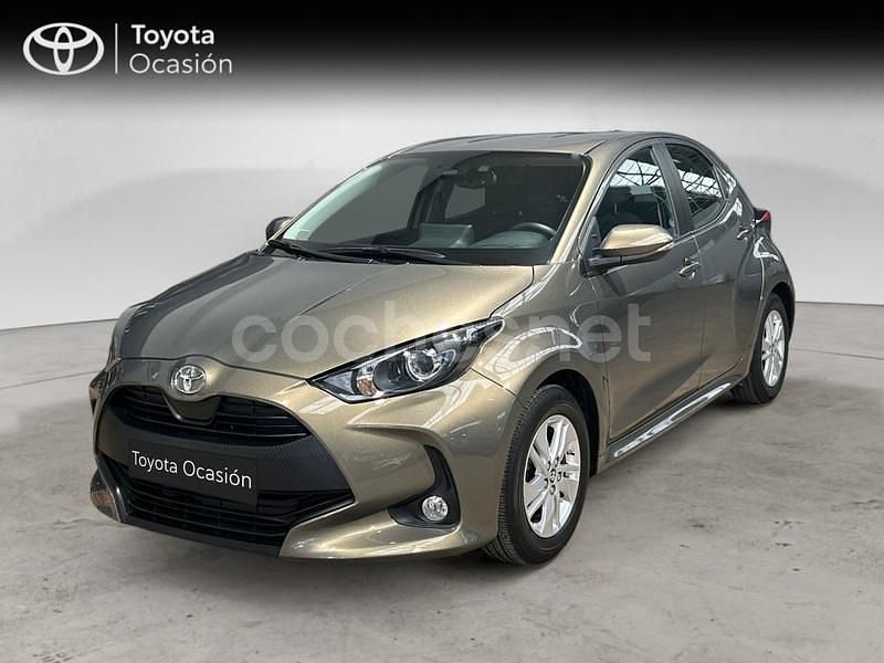 Beige Usado 2024 Toyota Yaris Edition Berlina | 20.495 € (Un poco caro) - Imagen 1/4