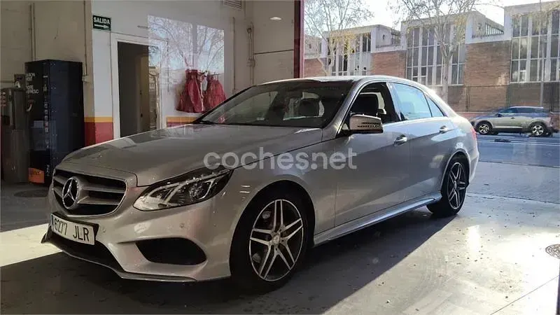Usado Mercedes E220 Elegance 170 CV (125 kW) 2016 Blanco Berlina