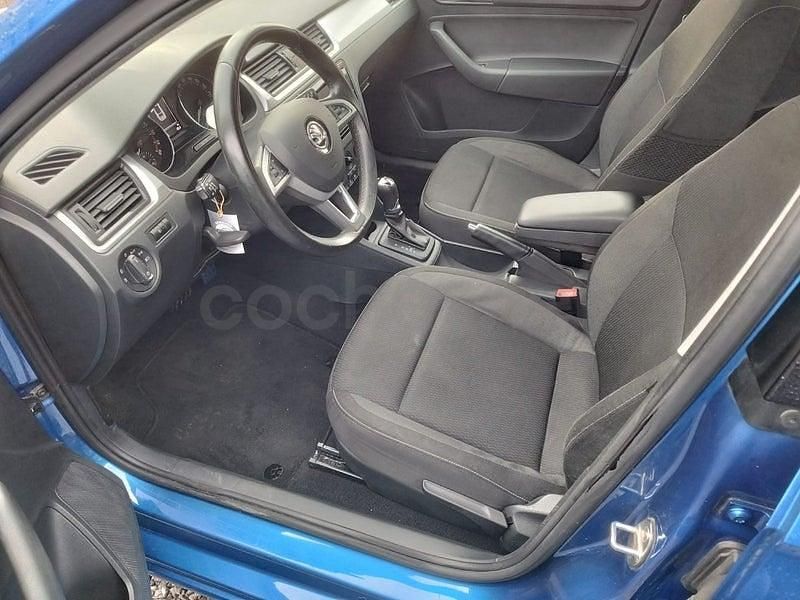 Usado Skoda Rapid Ambition 90 CV (66 kW) 2016 Azul Utilitario