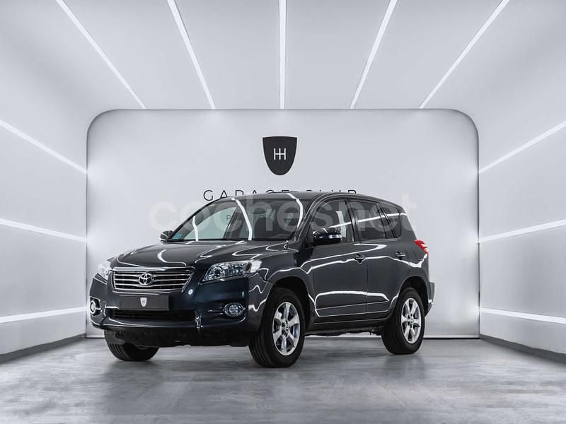 Gris / plata Usado 2012 Toyota RAV4 Advance SUV | 10.499 € (Un poco caro) - Imagen 1/4