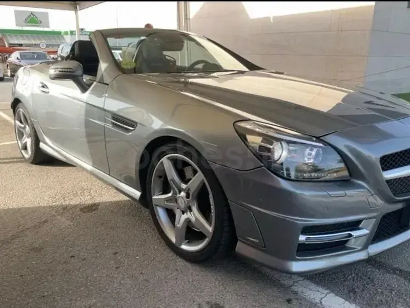 Usado Mercedes SLK250 204 CV (150 kW) 2013 Gris / plata Descapotable