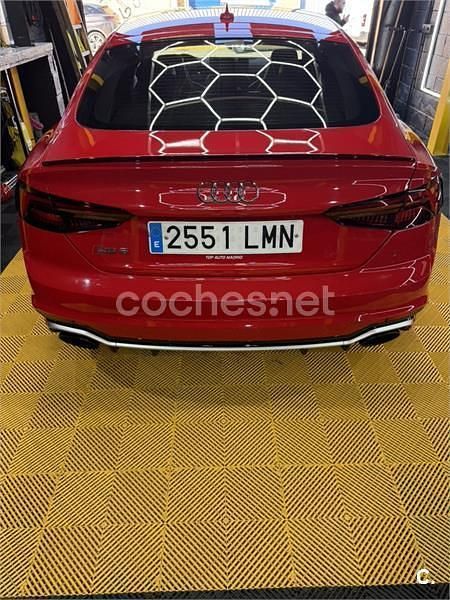 Usado Audi RS5 Sportback 450 CV (330 kW) 2019 Rojo Berlina