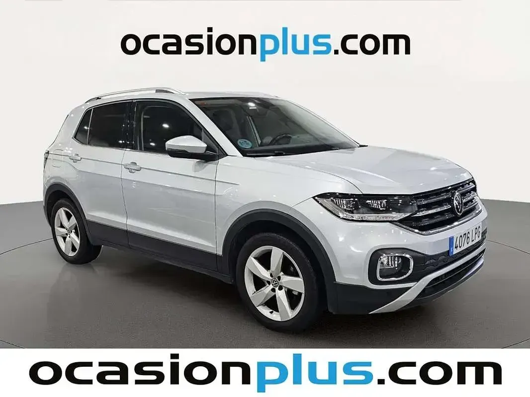 Usado VW T-Cross Sport 110 CV (80 kW) 2021 Gris SUV