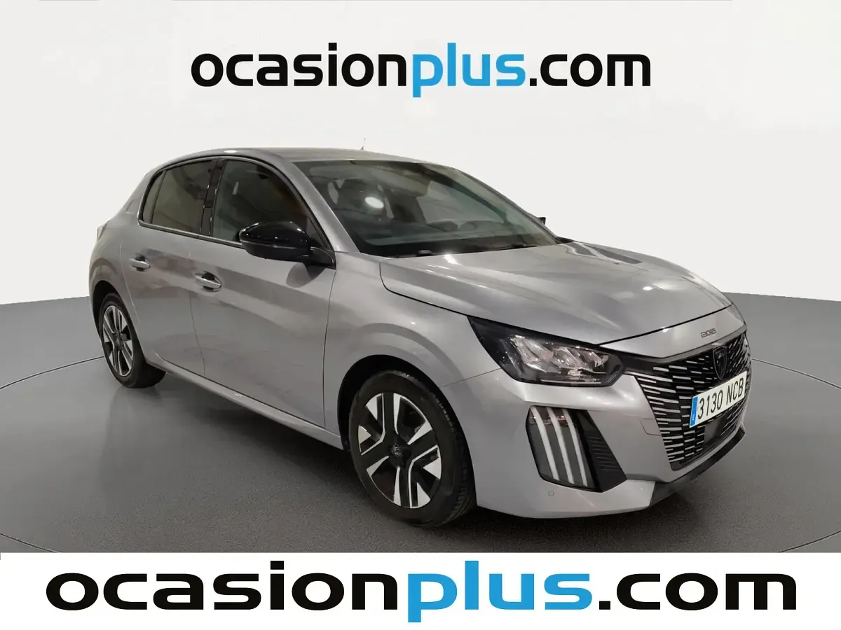 Usado Peugeot 208 Allure 102 CV (75 kW) 2025 Gris Utilitario