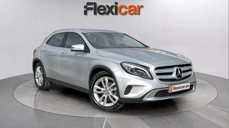 Gris Usado 2016 Mercedes GLA180 Urban SUV | 19.290 € (Un poco caro) - Imagen 1/4