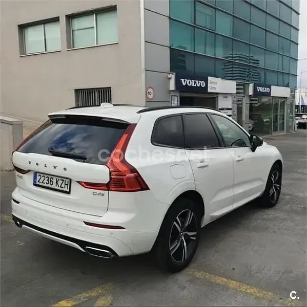 Usado Volvo XC60 R-Design 190 CV (139 kW) 2019 Blanco SUV