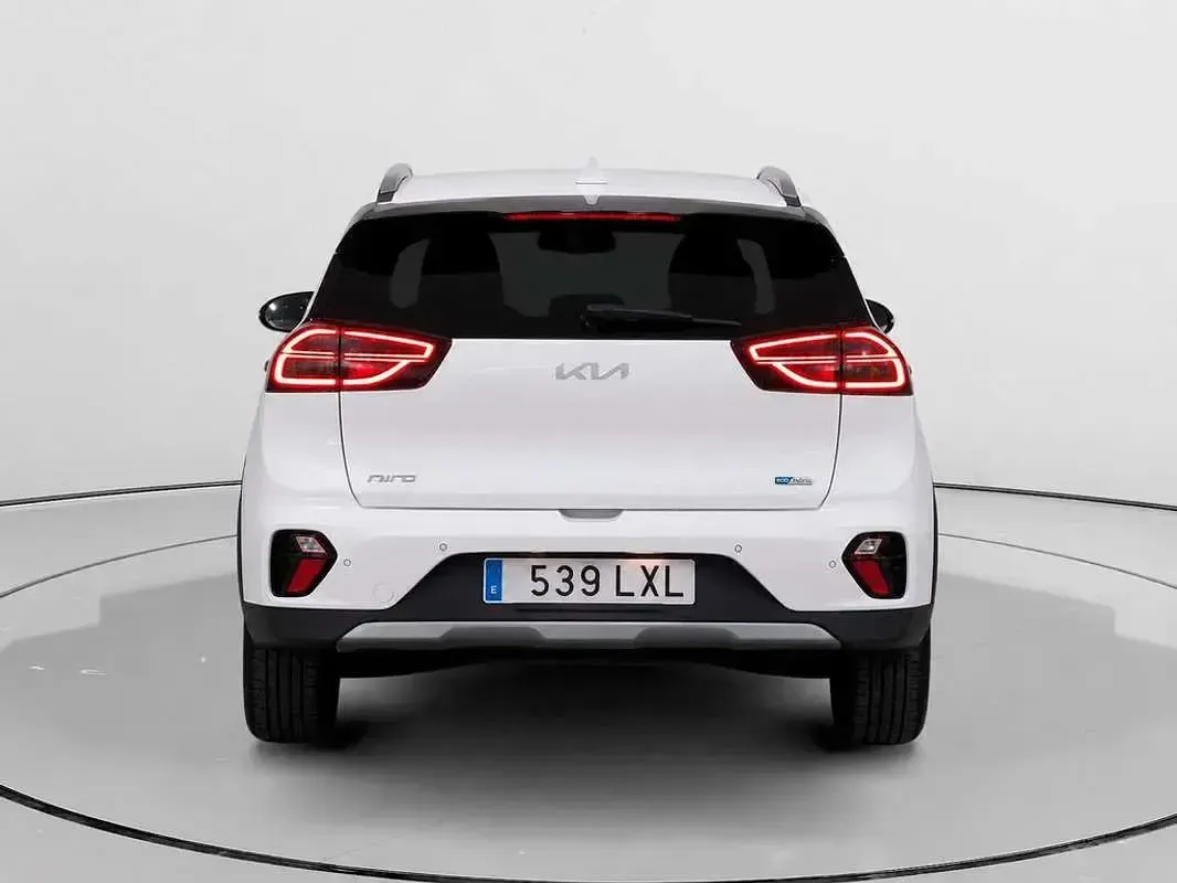 Usado Kia Niro 141 CV (103 kW) 2022 Blanco SUV