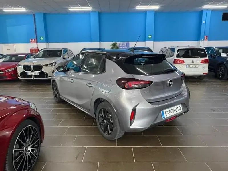 Usado Opel Corsa Edition 102 CV (75 kW) 2022 Gris / plata Utilitario