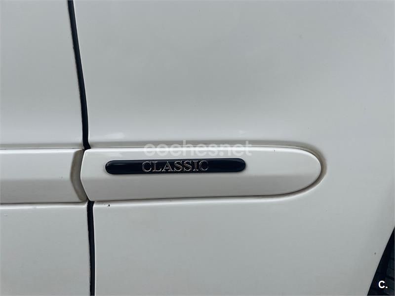 Blanco Usado 2003 Mercedes C200 Classic Berlina | 6900 € (Caro) - Imagen 1/4