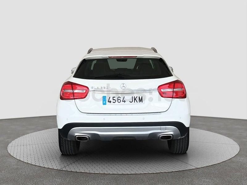 Usado Mercedes GLA220 Urban 170 CV (125 kW) 2015 Blanco SUV