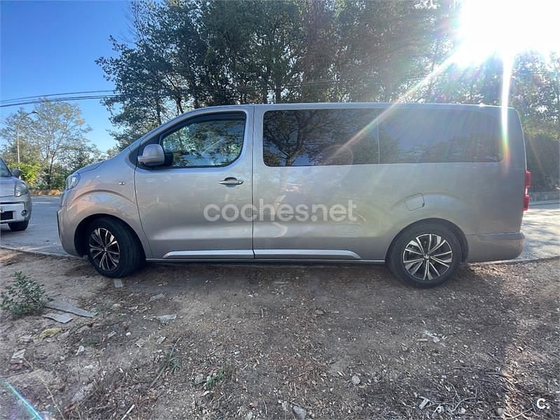 Usado Peugeot Traveller Business-Line 150 CV (110 kW) 2020 Gris / plata Monovolumen