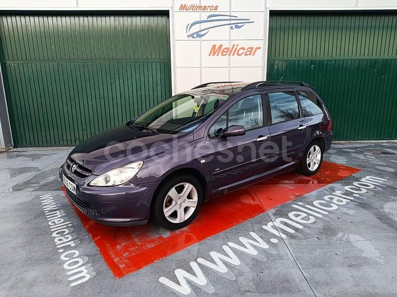 Violeta / lila Usado 2004 Peugeot 307 Familiar | 5990 € - Imagen 1/4