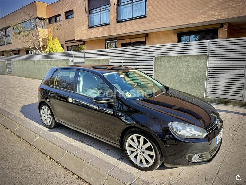 Negro Usado 2012 VW Golf VII Advance Berlina | 9490 € (Precio justo) - Imagen 1/4