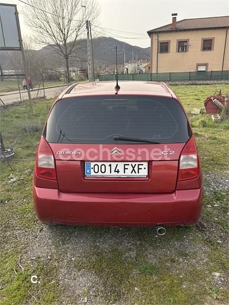 Usado Citroën C2 Furio 75 CV (55 kW) 2007 Granate Utilitario
