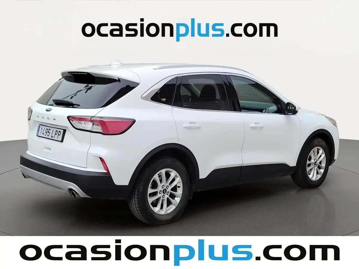 Usado Ford Kuga Titanium 120 CV (88 kW) 2021 Blanco SUV