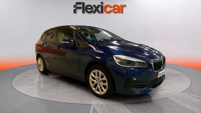 Usado BMW 225 Active Tourer iPerformance 224 CV (164 kW) 2021 Azul Monovolumen