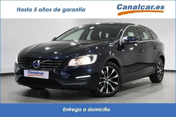 Usado Volvo V60 Momentum 150 CV (110 kW) 2018 Azul Familiar