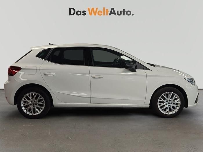 Usado Seat Ibiza 115 CV (84 kW) 2025 Blanco