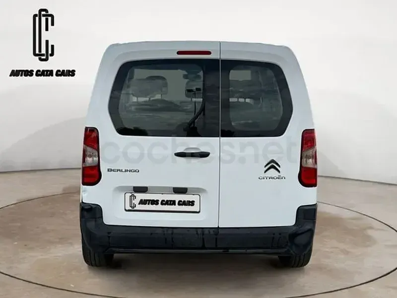 Usado Citroën Berlingo Feel 102 CV (75 kW) 2019 Blanco Monovolumen