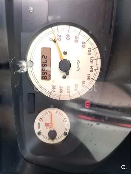 Usado Rover 45 101 CV (74 kW) 2004 Gris / plata Berlina