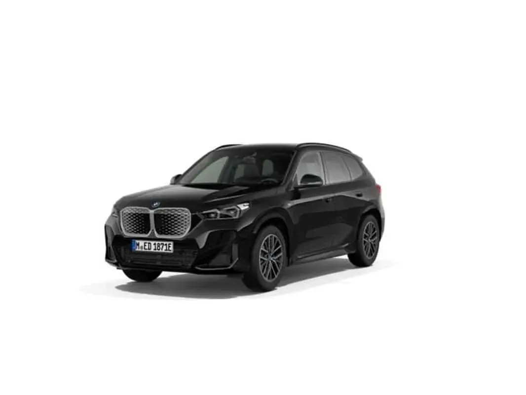 Begagnad BMW iX1 Comfort Edition 230 kW (313 HK) 2025 Svart SUV