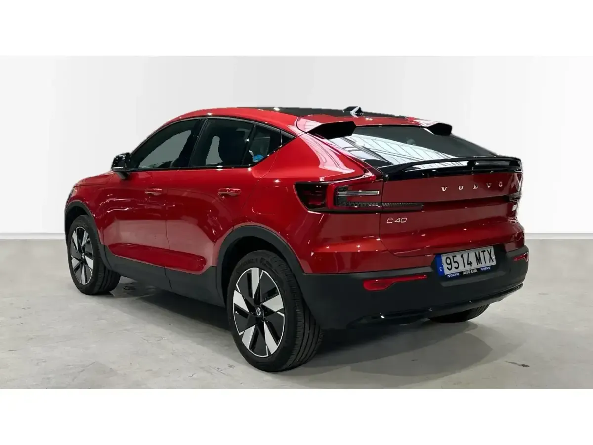 Usado Volvo EC40 Plus 175 kW (238 CV) 2024 Rojo SUV