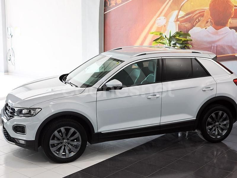 Usado VW T-Roc Sportline 150 CV (110 kW) 2021 Gris / plata SUV