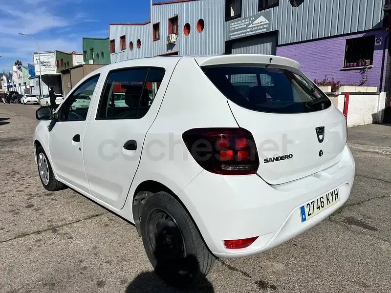 Usado Dacia Sandero Essentiel 90 HP (66 kW) 2019 Branco Sedan