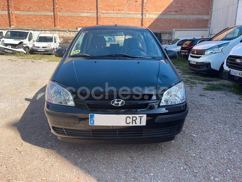 Usado Hyundai Getz 63 CV (46 kW) 2004 Negro Utilitario