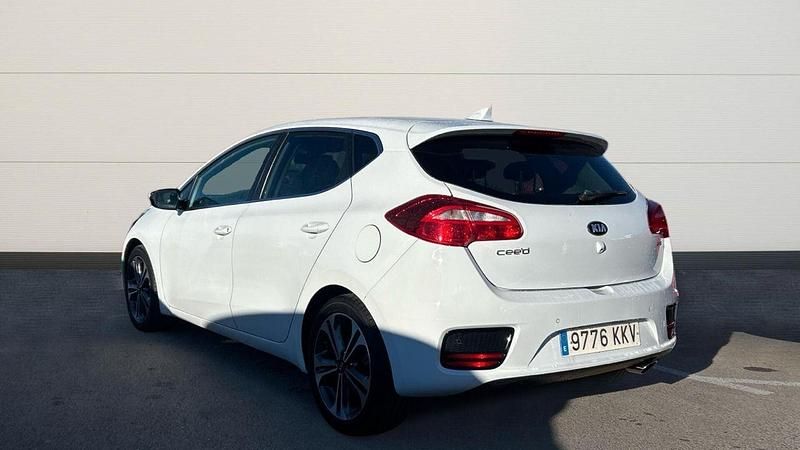Usado Kia Ceed GT 136 CV (100 kW) 2018 Blanco