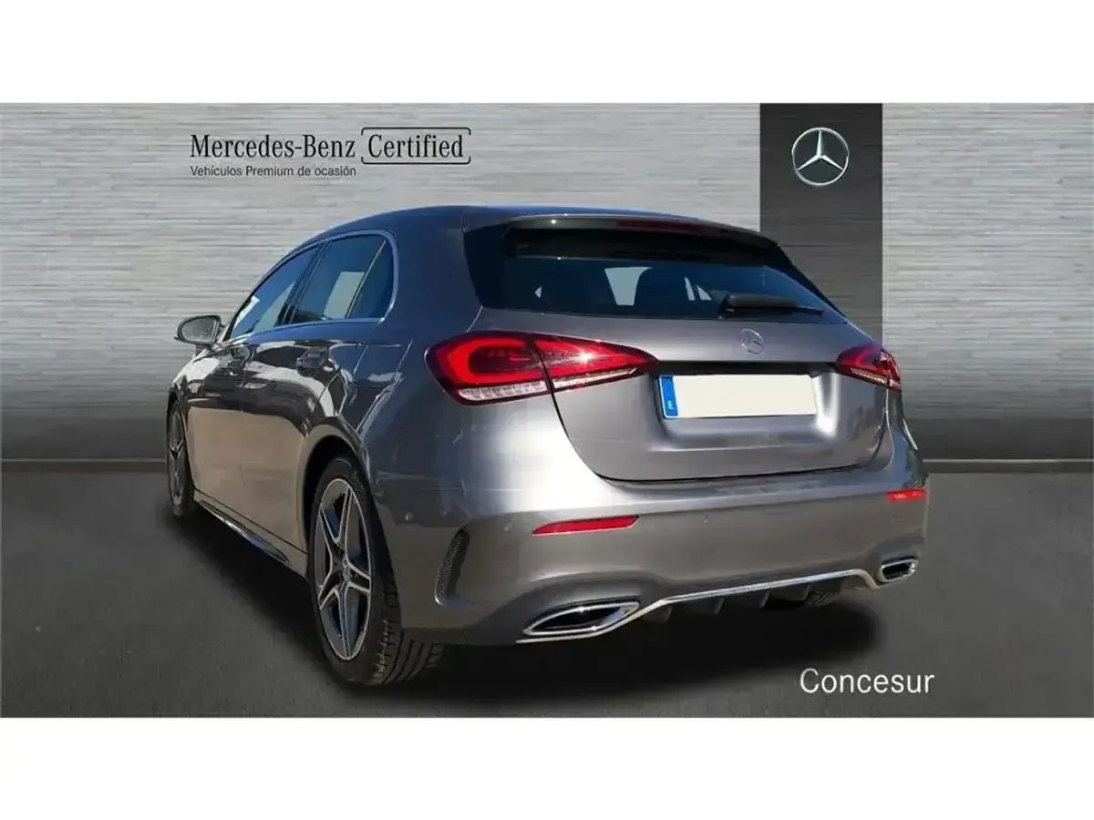 Usado Mercedes A200 163 CV (119 kW) 2022 Gris Utilitario