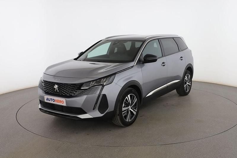 Gris Usado 2024 Peugeot 5008 Allure Monovolumen | 24.499 € (Precio justo) - Imagen 1/3