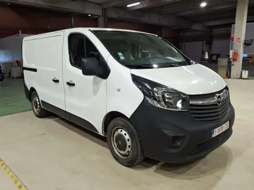 Usado Opel Vivaro Expression 116 CV (85 kW) 2018 Blanco Monovolumen