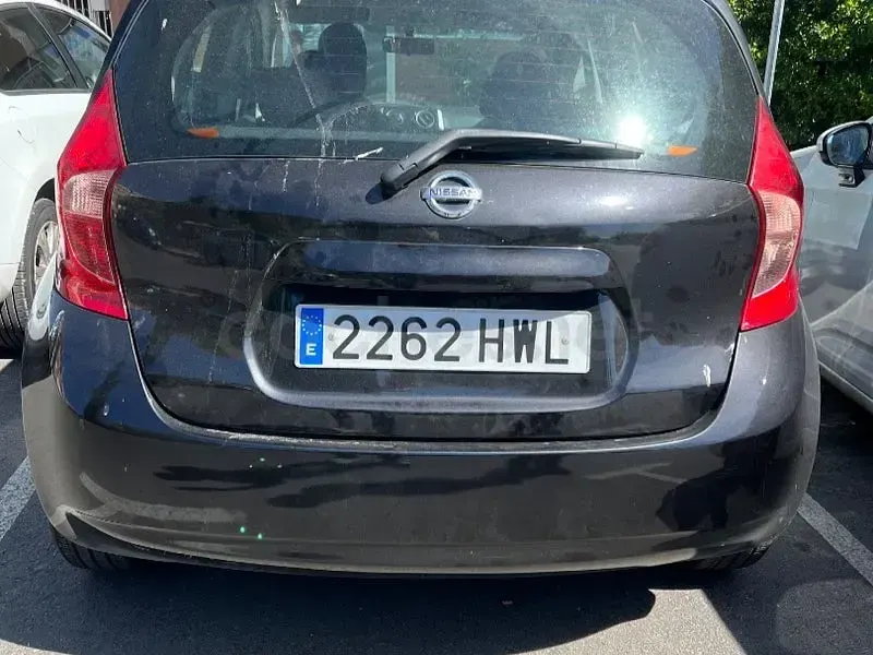Usado Nissan Note Premium Edition 90 CV (66 kW) 2014 Negro Utilitario
