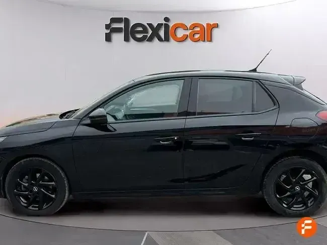 Usado Opel Corsa GS Line 100 CV (73 kW) 2022 Negro Utilitario