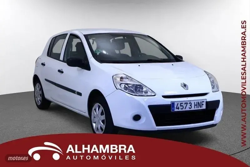 Usado Renault Clio Business 75 CV (55 kW) 2013 Blanco