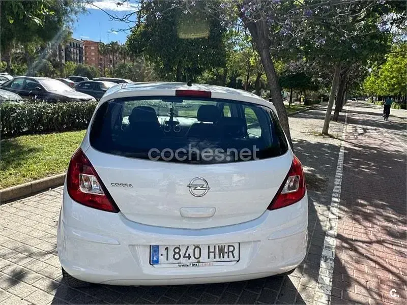 Usado Opel Corsa Expression 85 CV (62 kW) 2014 Blanco Utilitario