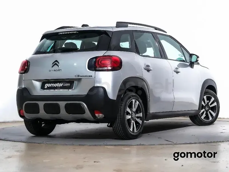Usado Citroën C3 Aircross Feel 82 CV (60 kW) 2018 Gris / plata SUV