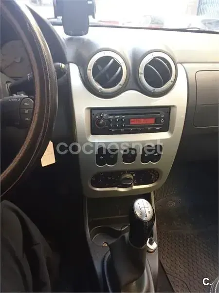 Käytetty Dacia Sandero Ambiance 75 HP (55 kW) 2012 Musta Sedan
