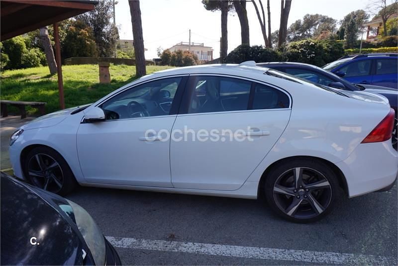 Usado Volvo S60 R-Design 180 CV (132 kW) 2011 Etiqueta c (verde) Berlina