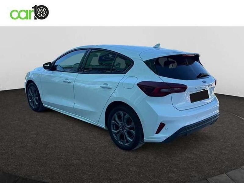 Usado Ford Focus ST-Line 125 CV (91 kW) 2022 Blanco Utilitario