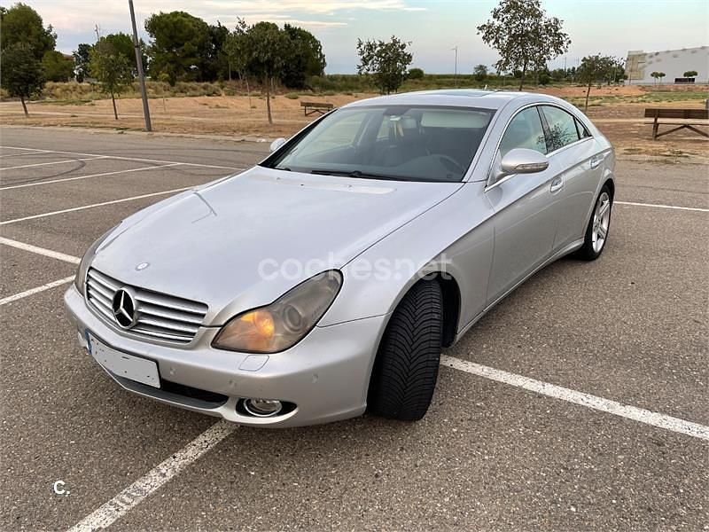 Usado Mercedes CLS320 224 CV (164 kW) 2006 Gris / plata Berlina