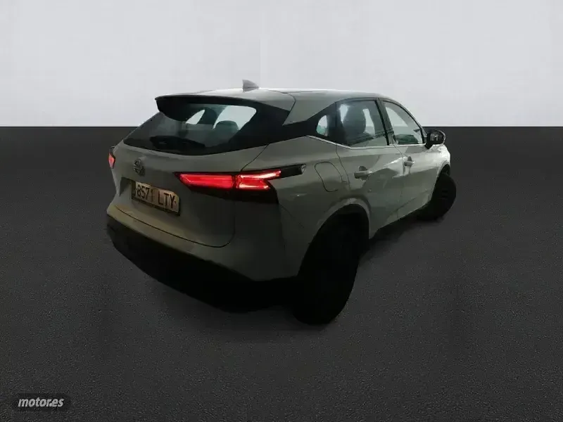 Usado Nissan Qashqai Acenta 140 CV (102 kW) 2021 Blanco SUV